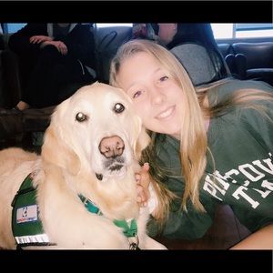 Meet your Posher, Avery